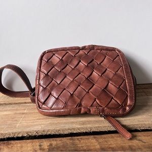 Vilenca Holland leather smallish (approx. 6” x 8”)  crossbody/belt bag.